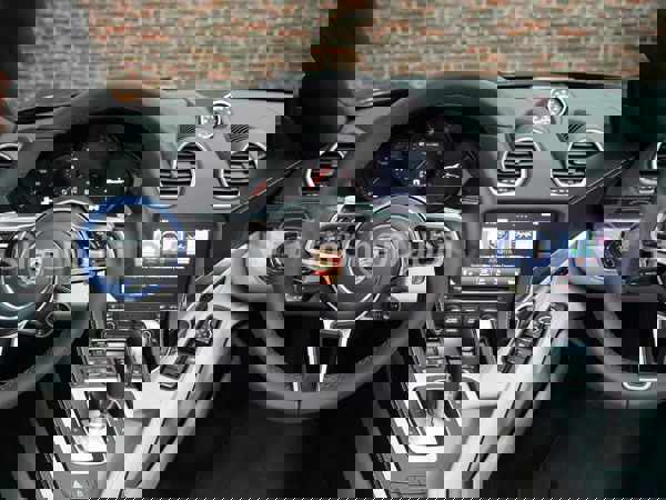 بورشه سيارات جديدة للبيع بورشه سيارات جديدة للبيع