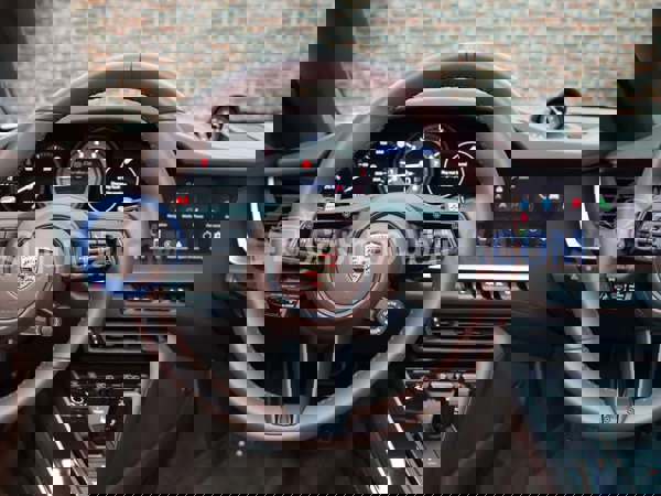 بورشه سيارات جديدة للبيع بورشه سيارات جديدة للبيع