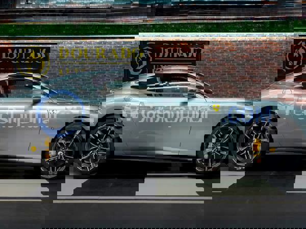 فيراري سيارات جديدة للبيع فيراري سيارات جديدة للبيع