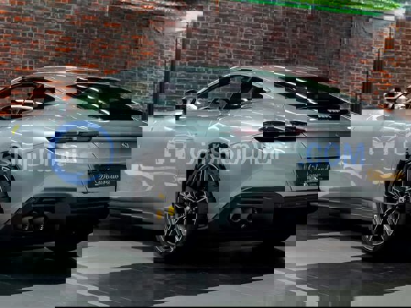 فيراري سيارات جديدة للبيع فيراري سيارات جديدة للبيع