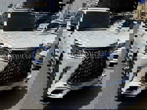 لكزس سيارات مستعملة للبيع
