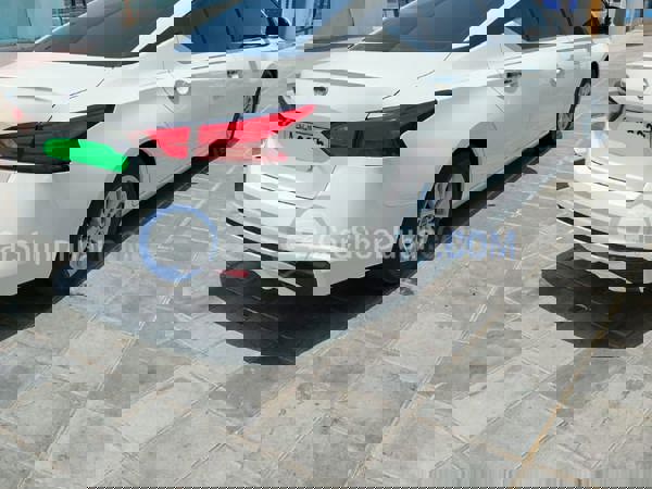 نيسان سيارات مستعملة للبيع
