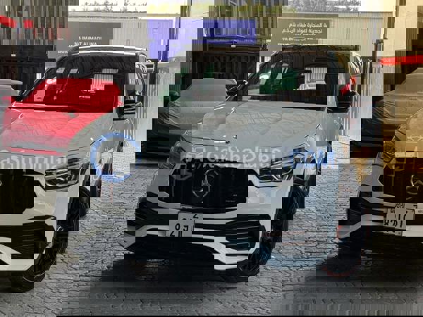 مرسيدس بنز سيارات مستعملة للبيع