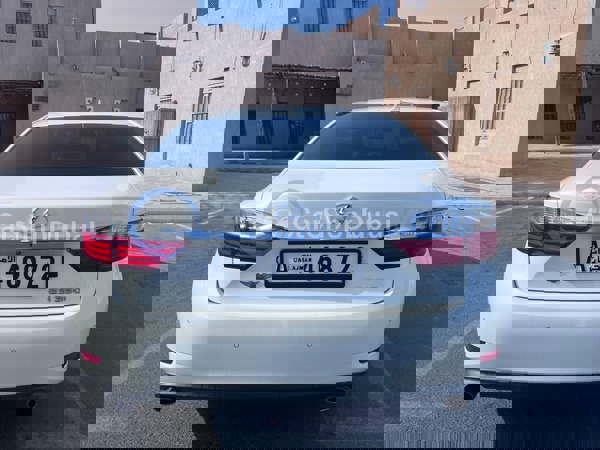 لكزس سيارات مستعملة للبيع لكزس سيارات مستعملة للبيع