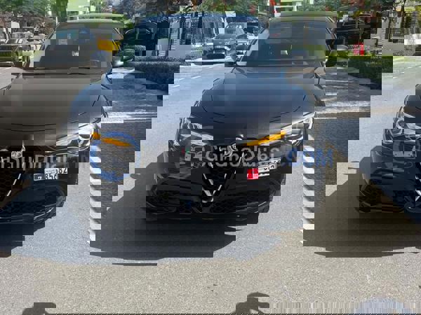 ألفاروميو سيارات مستعملة للبيع ألفاروميو سيارات مستعملة للبيع