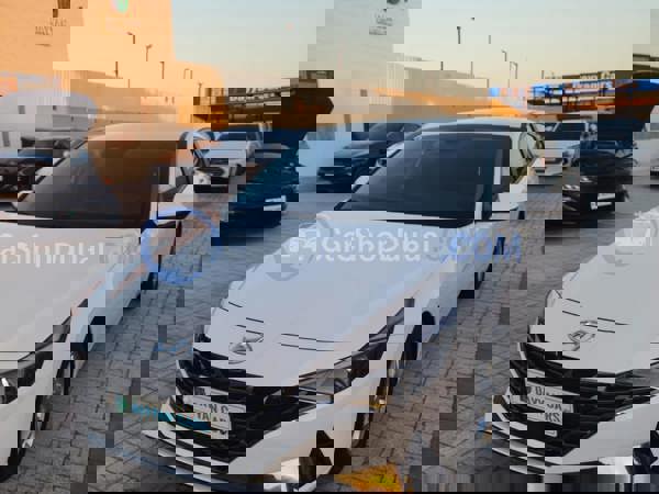 هيونداي سيارات مستعملة للبيع
