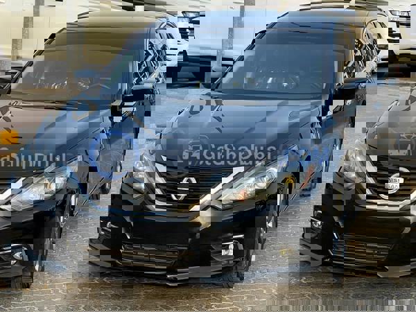 نيسان سيارات مستعملة للبيع نيسان سيارات مستعملة للبيع