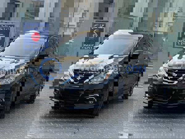 نيسان سيارات مستعملة للبيع نيسان سيارات مستعملة للبيع