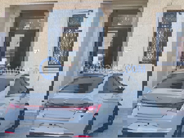 هيونداي سيارات مستعملة للبيع هيونداي سيارات مستعملة للبيع