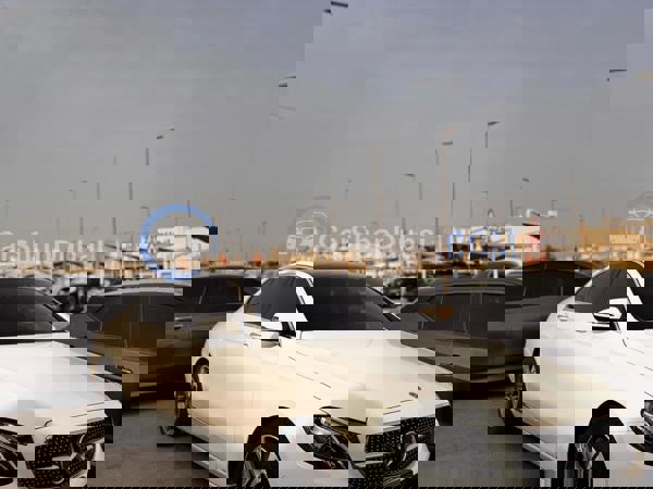 مرسيدس بنز سيارات مستعملة للبيع