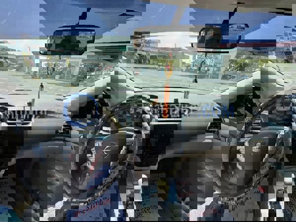 نيسان سيارات مستعملة للبيع نيسان سيارات مستعملة للبيع