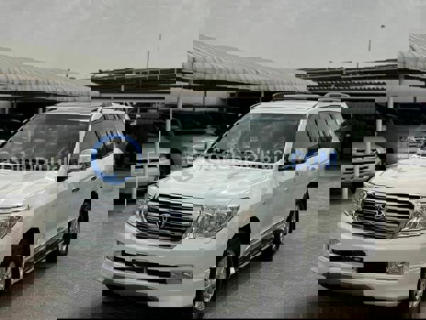 تويوتا سيارات مستعملة للبيع