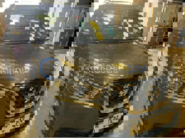 نيسان سيارات مستعملة للبيع نيسان سيارات مستعملة للبيع