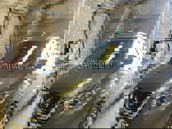 نيسان سيارات مستعملة للبيع