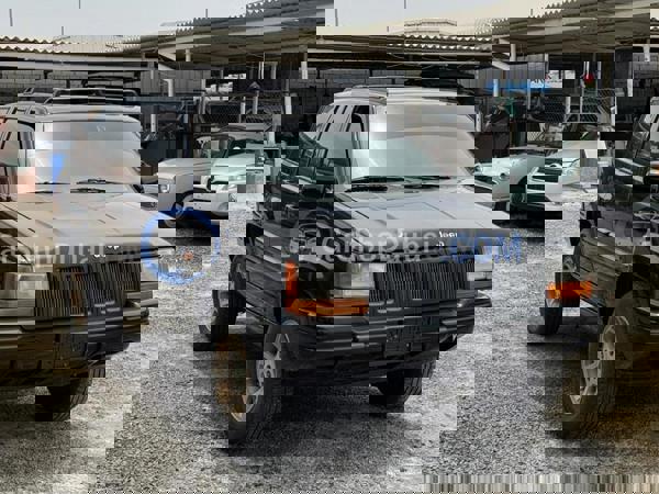 جيب سيارات مستعملة للبيع