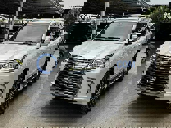 لكزس سيارات مستعملة للبيع