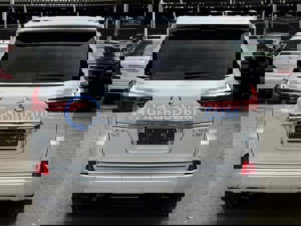 لكزس سيارات مستعملة للبيع لكزس سيارات مستعملة للبيع