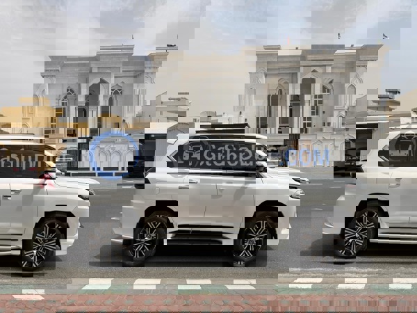 لكزس سيارات مستعملة للبيع لكزس سيارات مستعملة للبيع